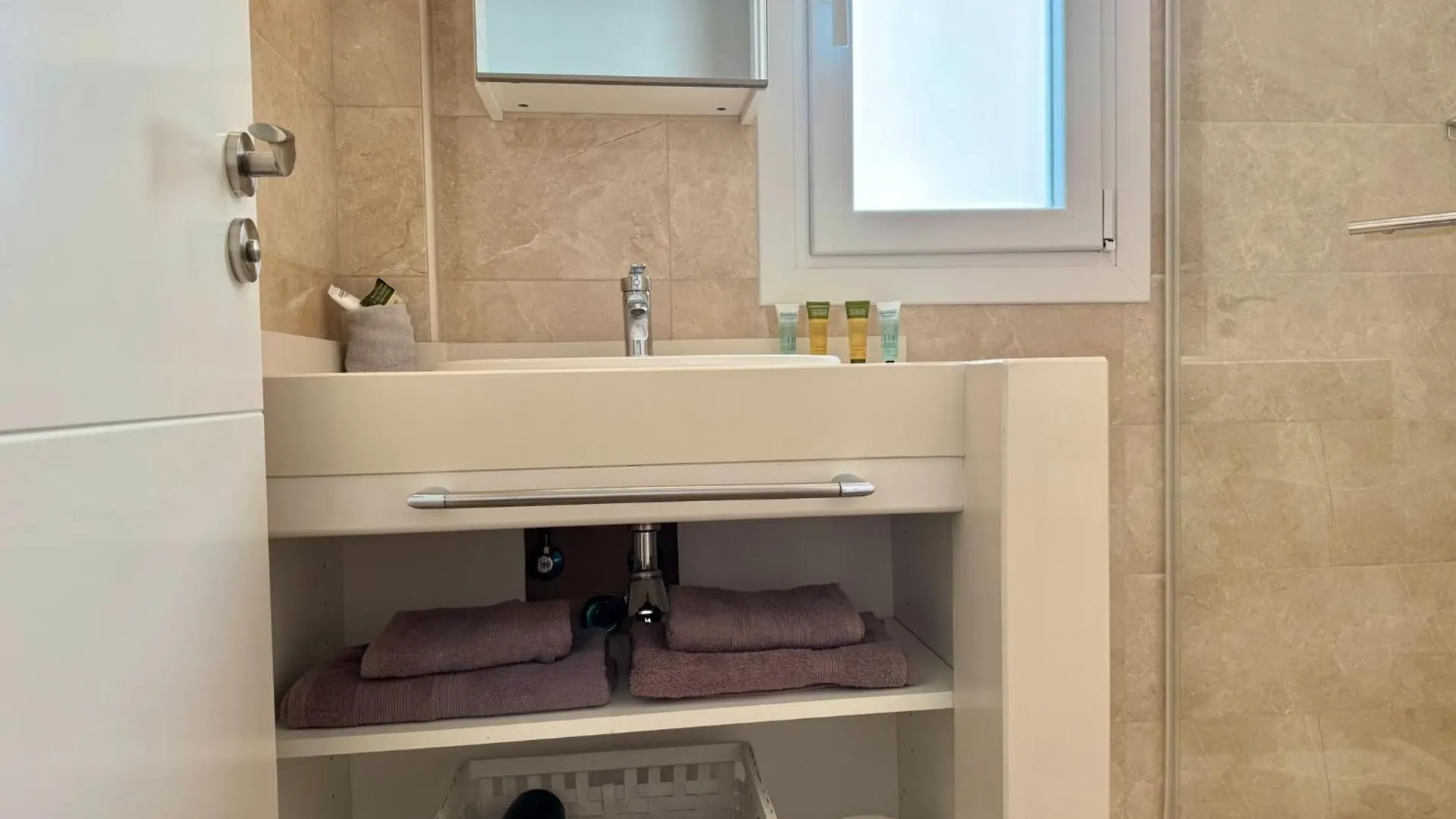 Blanco 35 By Sunhousescanarias El Tablero
